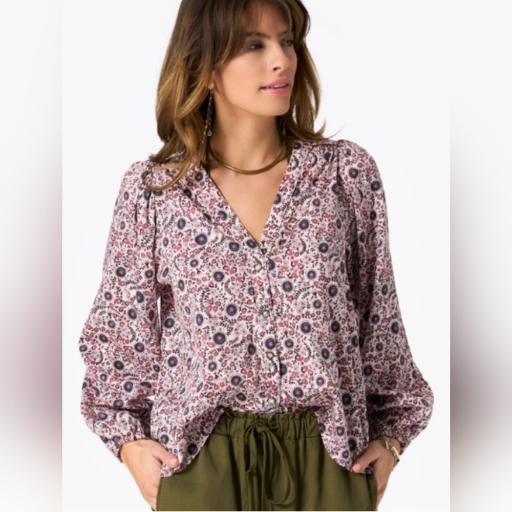 NWT XIRENA Floral Print Women's Top